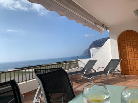 Enjoy the stunning views and sunny all year round spacious terrace. 