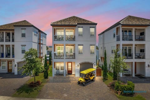 Sol Experience - Exterior Front