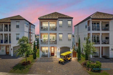Sol Experience - Exterior Front