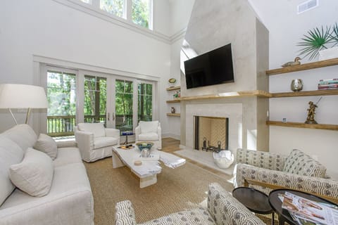 Jubilee Retreat - Grayton - First Floor - Living Area