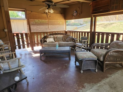 covered patio with grills
