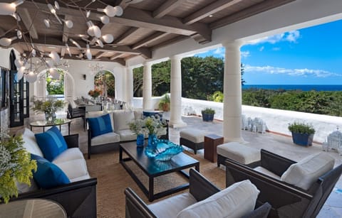 Elsewhere - Outdoor seating area