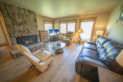 Updated vacation condo at Quicksilver!