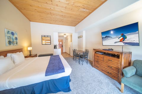Spacious Studio in Mountain House