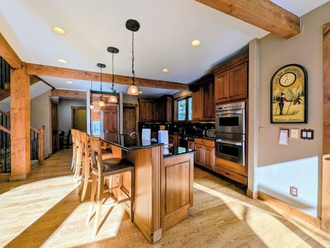 Breakfast bar is a wonderful place to have a meal in the morning