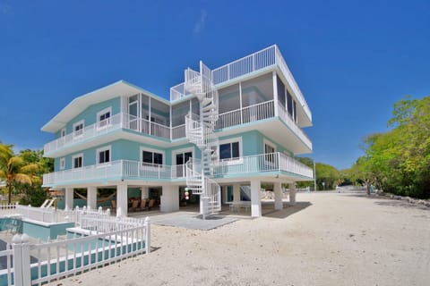 REAR SPIRAL-SEE VIRTUAL TOUR ON LINKS PAGE