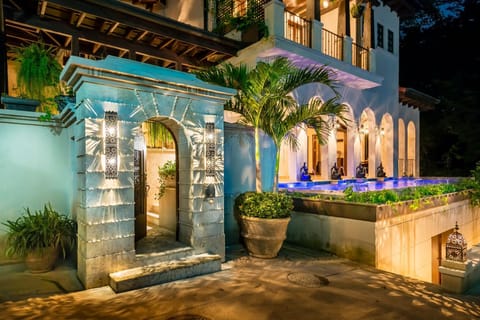 Casa Sonrisa at night