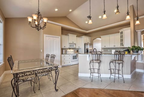 Dining Space | Dishware/Flatware