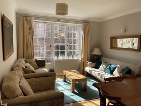 Sitting room on the Royal Mile