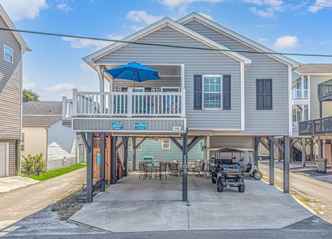 Front House (Note: limo Golf Cart is available to rent with this property).