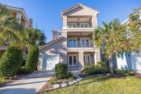 Arborgate "Sunkissed Seahorse" at 13987 Hanging Branch Way by PK