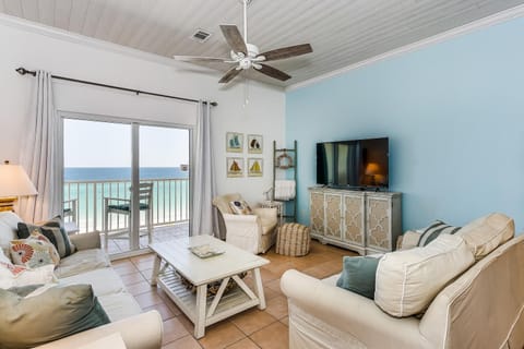 Family room with view of the Beach