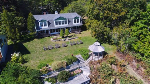 Covend-waterfront cottage Bar Harbor Maine
