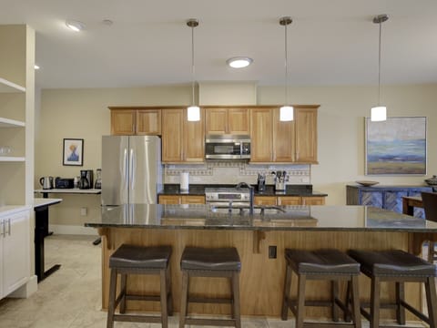 Condo 232 - Fully Furnished Kitchen with Breakfast Bar
