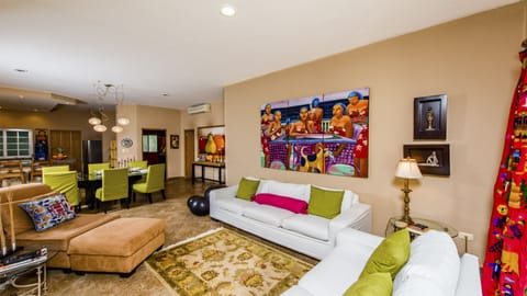 Centric Apartment 2 bedr. Great Location