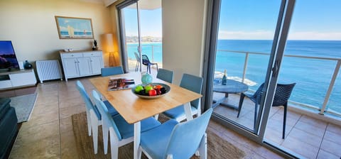Dining area to enjoy incredible oceanfront views