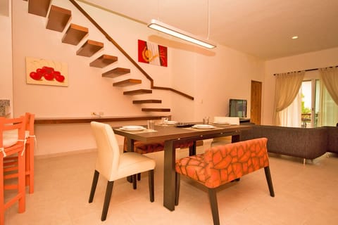 Great Penthouse steps to the beach