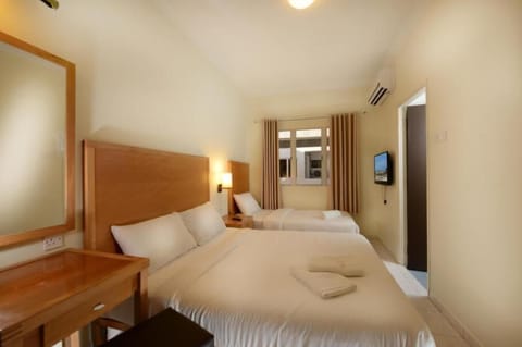 3 Bedroom Beachfront Apartment