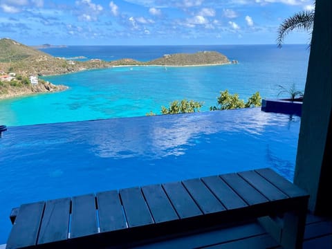 pool bench with a view