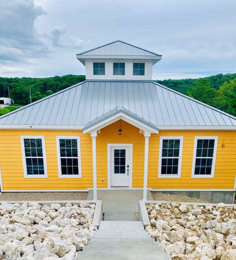 The Orange Home. 2nd tier from the lake. Lake view, not waterfront.