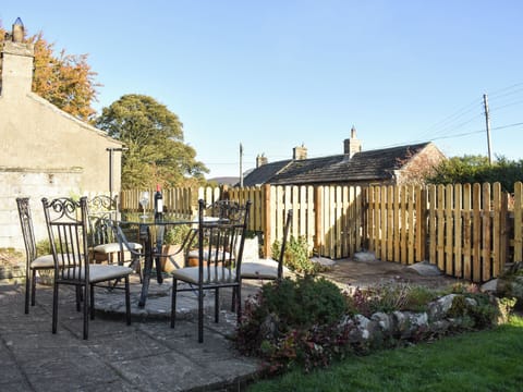 Sitting out area | Thistle Cottage, Carlton-in-Coverdale