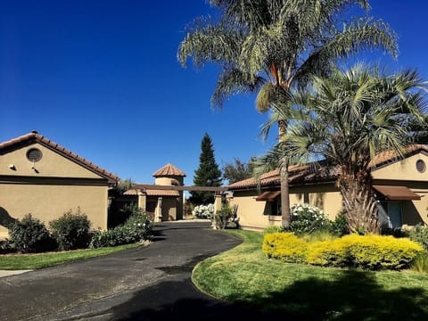 Welcome to Villa del Luna!