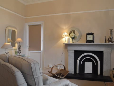 Lounge area | Broomleasowe House, Lichfield