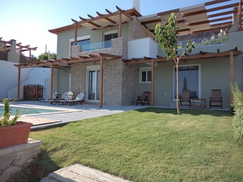 Lefka's Villa