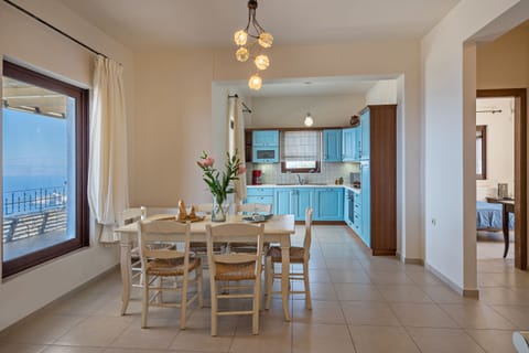 2nd Apartment with 2 bedrooms on the main building, top floor with Sea Views 