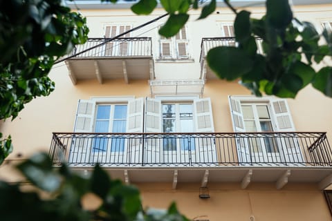 ΚΥΡΙΑ ΟΨΗ ΔΙΑΜΕΡΙΣΜΑΤΟΣ