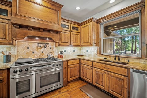 56457 Sunstone Loop-21