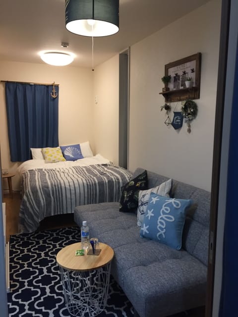 Room102 10 mins walk to International st