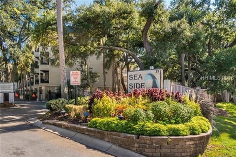 Welcome to to Sea Side Villas!