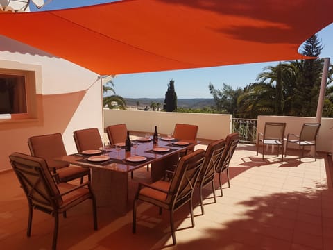 The perfect dining terrace
