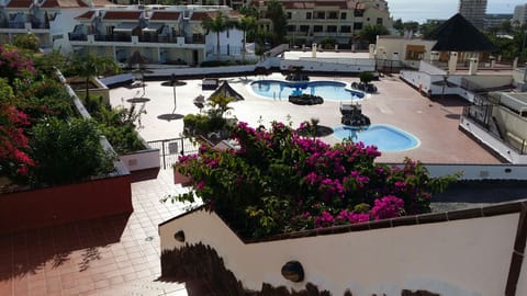 Pool area
