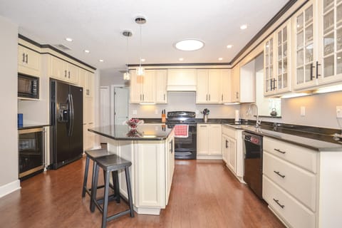 Fully stocked kitchen!