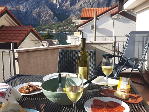 lunch on the balcony