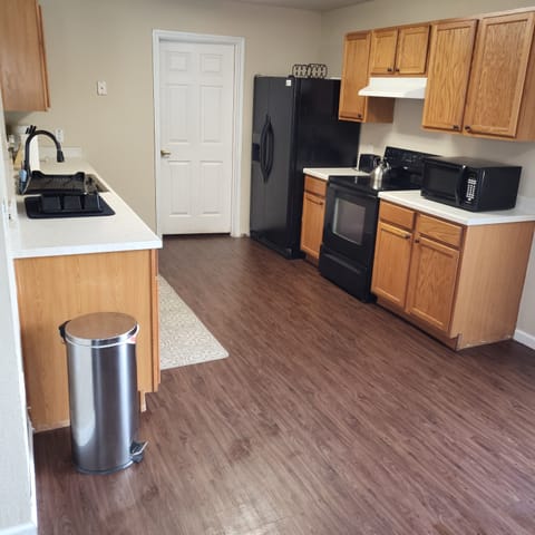 Fully equipped kitchen