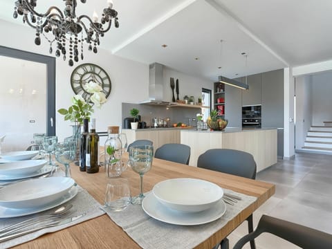 Table, Furniture, Property, Tableware, White, Dishware, Interior Design, Lighting, Wood, Architecture