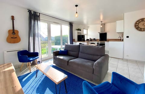 salon_vacance_mer_finistere_pas cher_le relecq kerhuon_chien_evea garden_appartement location