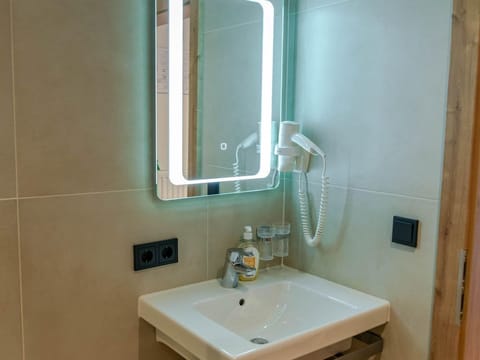 Double room, shower, toilet - House Panorama Apartment in Salzburgerland