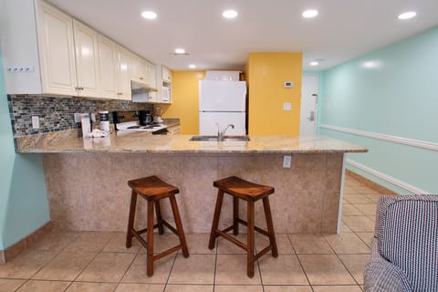 2 - Kitchen (1)
