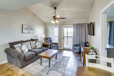 Branson West Vacation Rental | 2BR | 2BA | 800 Sq Ft | Stairs Required