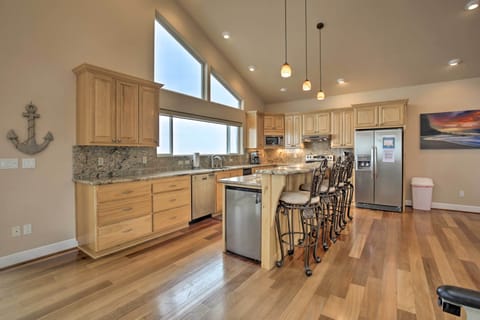 Kitchen | Cooking Basics | Dishware/Flatware | 2nd Floor