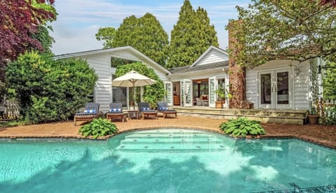 Enclosed pool area