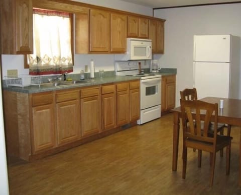 Newly Remodeled Kitchen