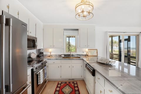 Kitchen - Fully Stocked