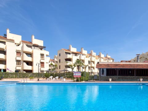 Property, Building, Swimming Pool, Resort, Apartment, Town, Real Estate, Vacation, Hotel, House