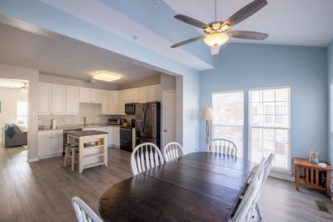 Kitchen, Dinning, Sunroom, Living Room, 2nd floor - Open Floor Plan