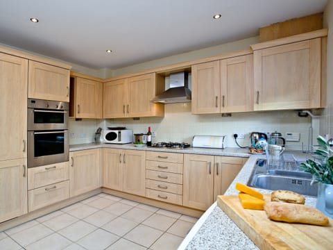 Kitchen/diner | Cormorant View, Weymouth